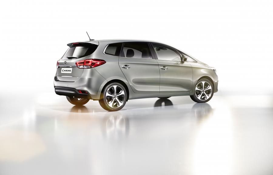  Kia Carens 2012 года  (фото 6 из 13)